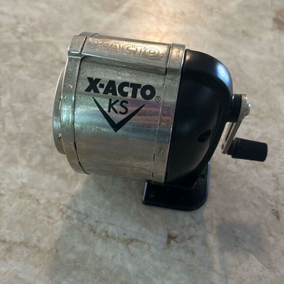 Old School Pencil Sharpener - Picture 3 of 3